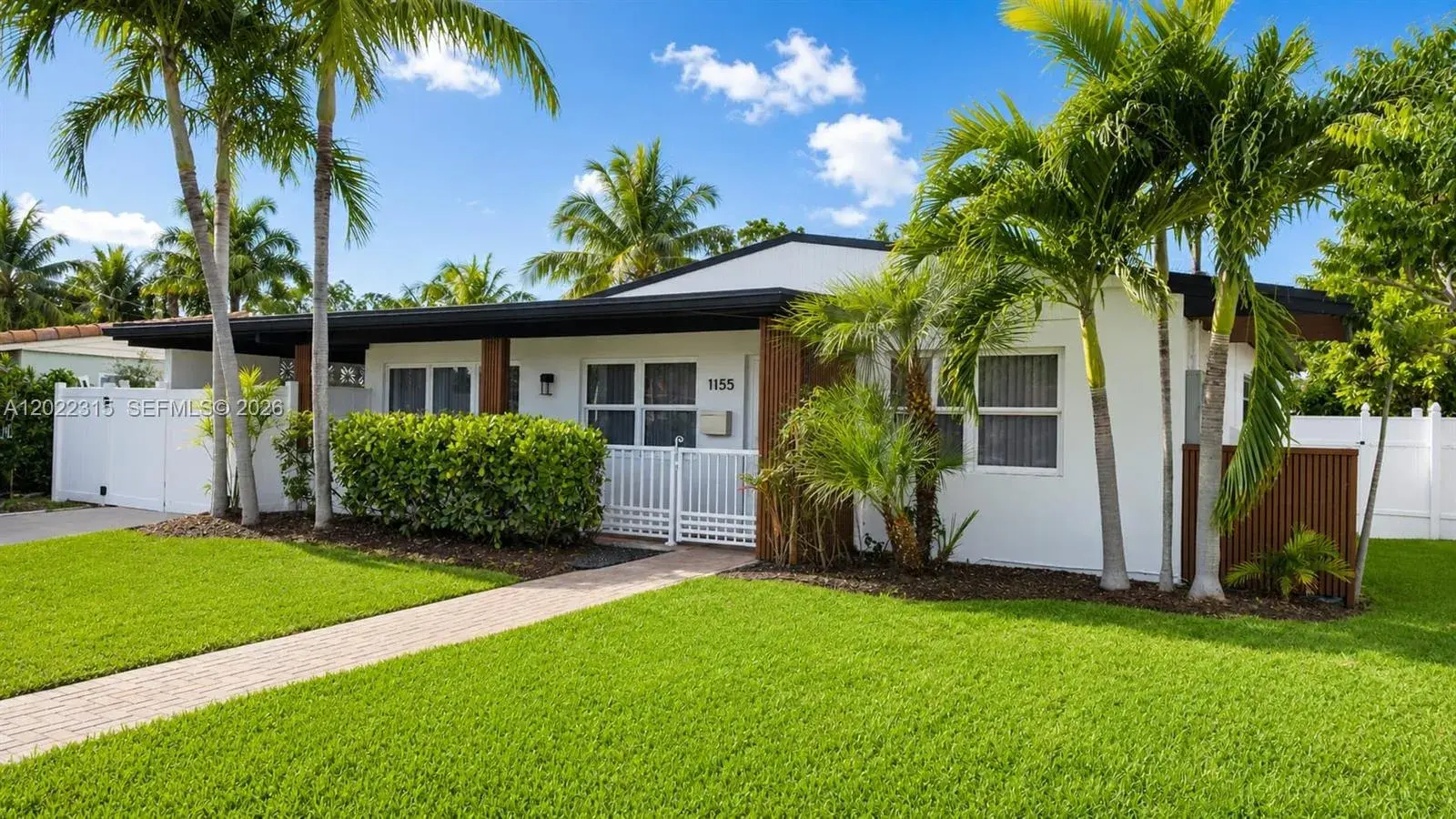 2 bedroom 2 bath Residential for sale at 1155 Hayes St, Hollywood FL 33019