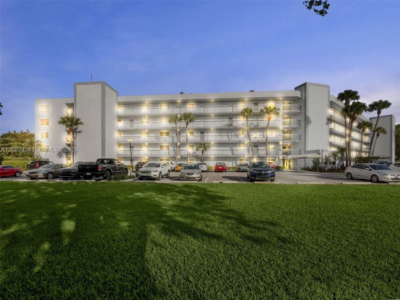 3 bedroom 2 bath Residential for sale at 6400 NW 2nd Ave # 117, Boca Raton FL 33487