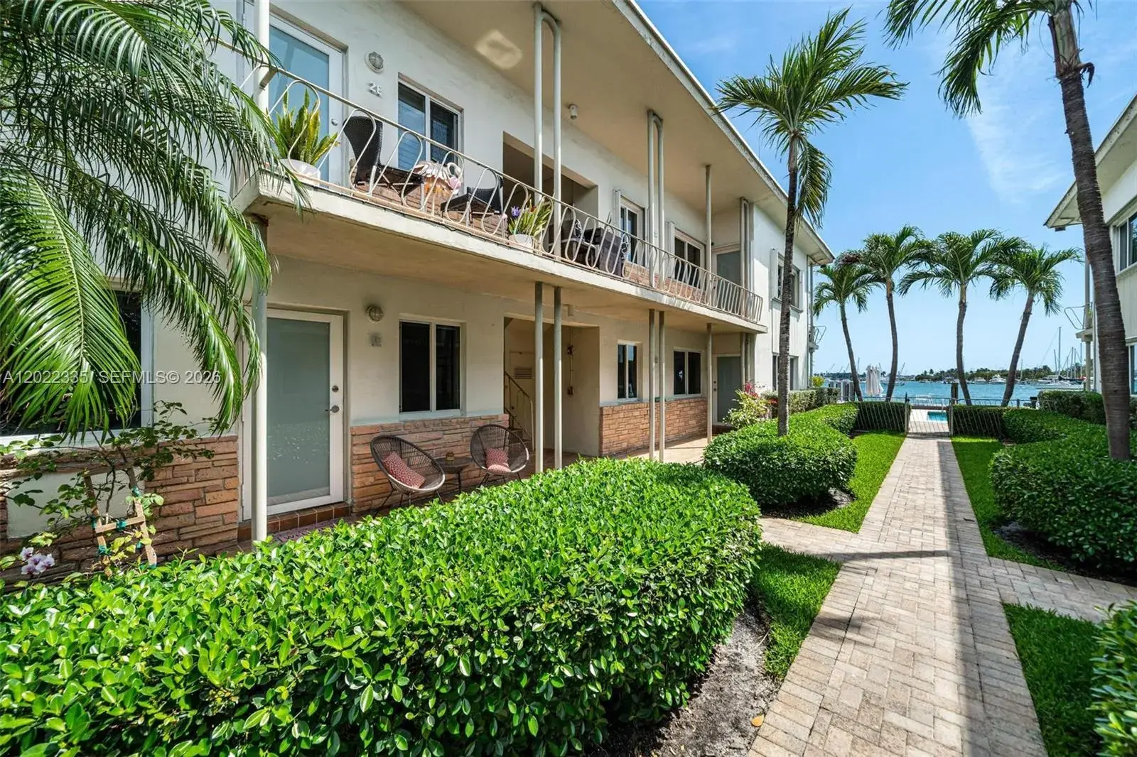 1 bedroom 1 bath for sale at 1130 Venetian Way # 1E, Miami Beach FL 33139