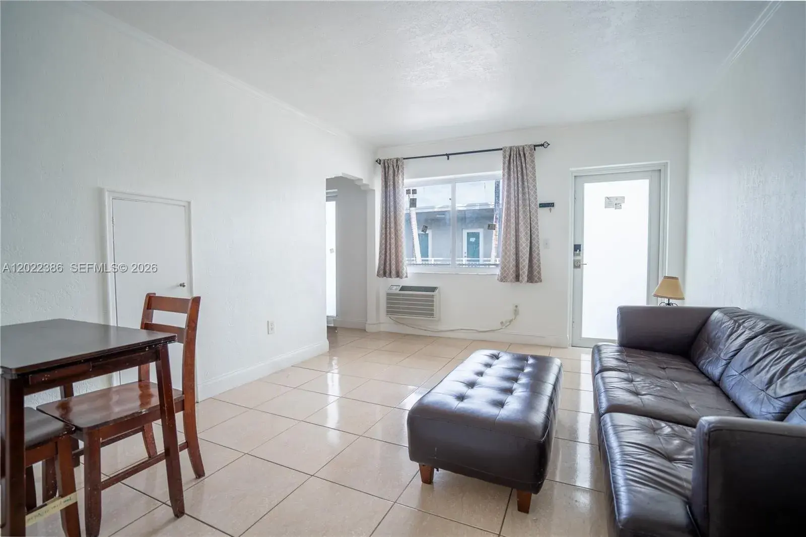 1 bedroom 1 bath Residential Lease for rent at 7435 Harding Ave # 204, Miami Beach FL 33141