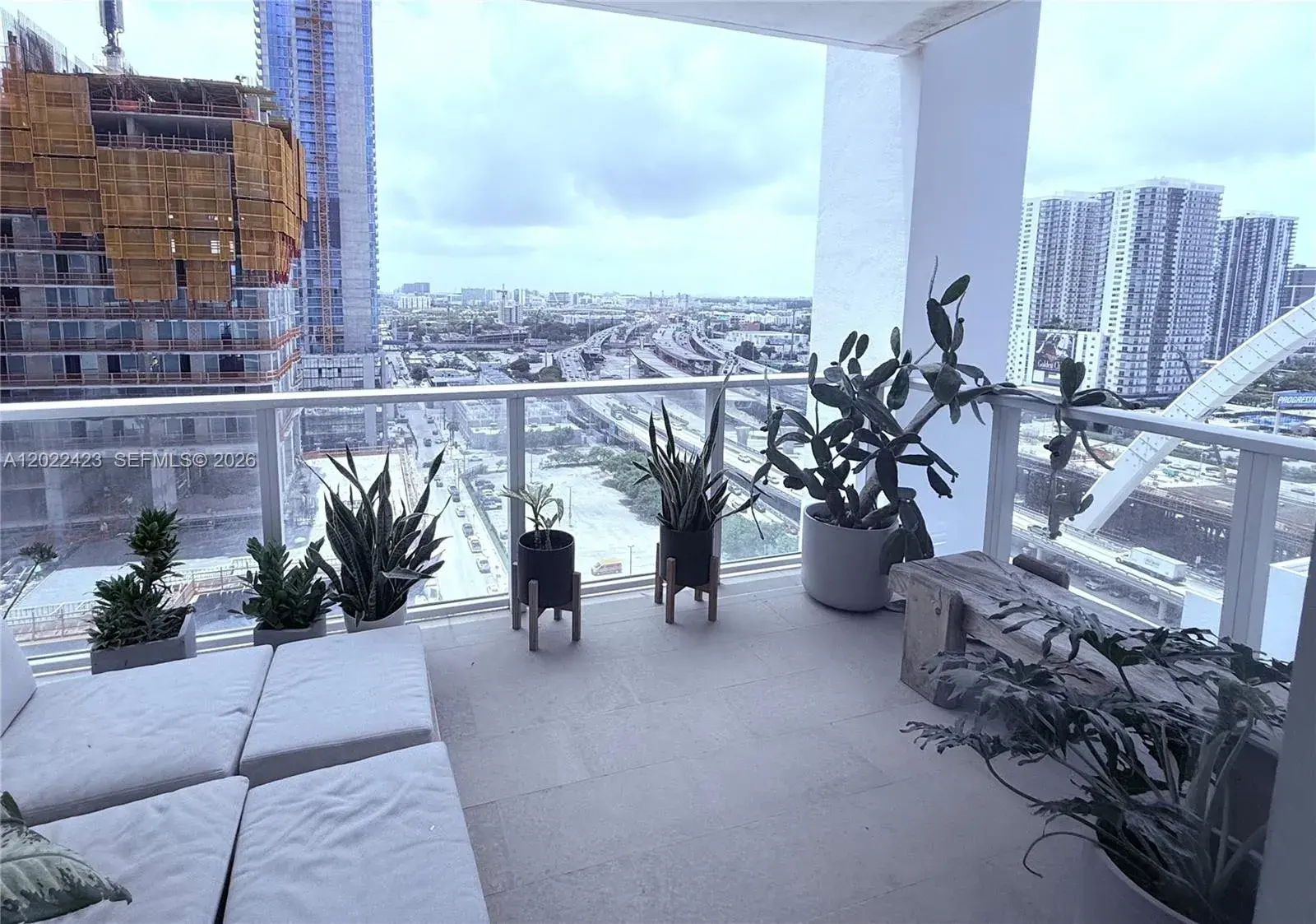 1040 Biscayne Blvd # 1606, Miami FL 33132