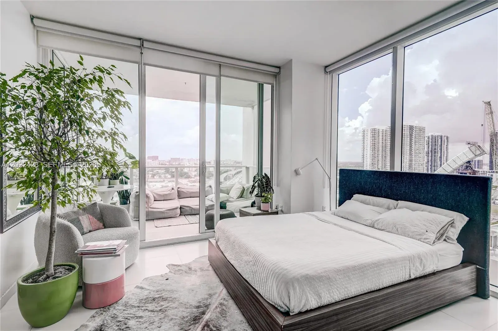 1040 Biscayne Blvd # 1606, Miami FL 33132