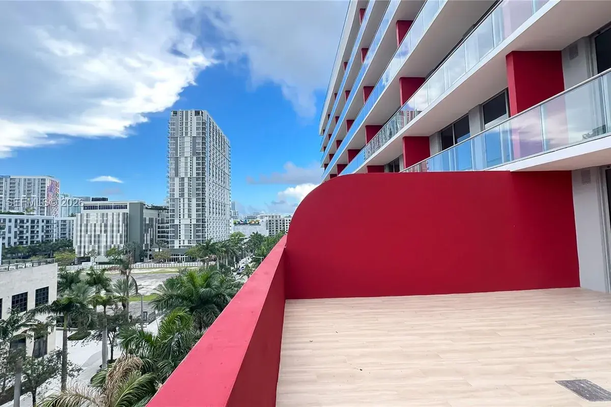 90 NE 32 # 608, Miami FL 33137