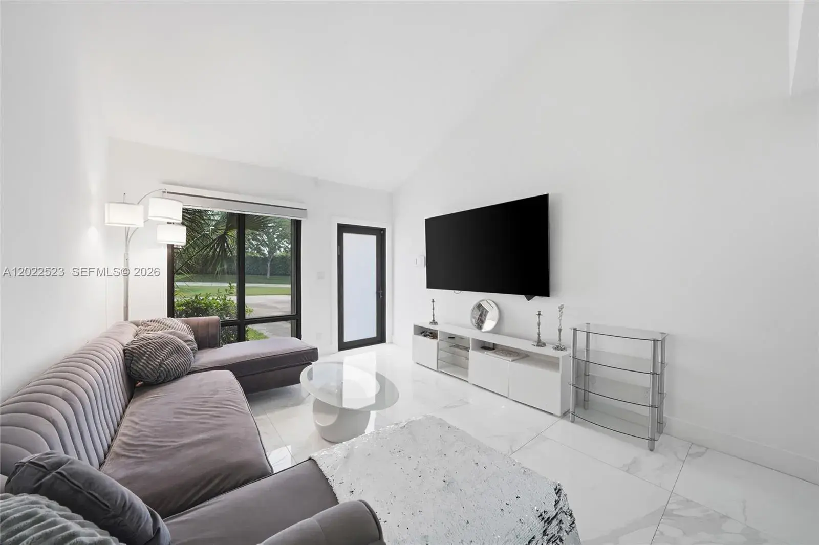 455 NE 210th Ter, Miami FL 33179