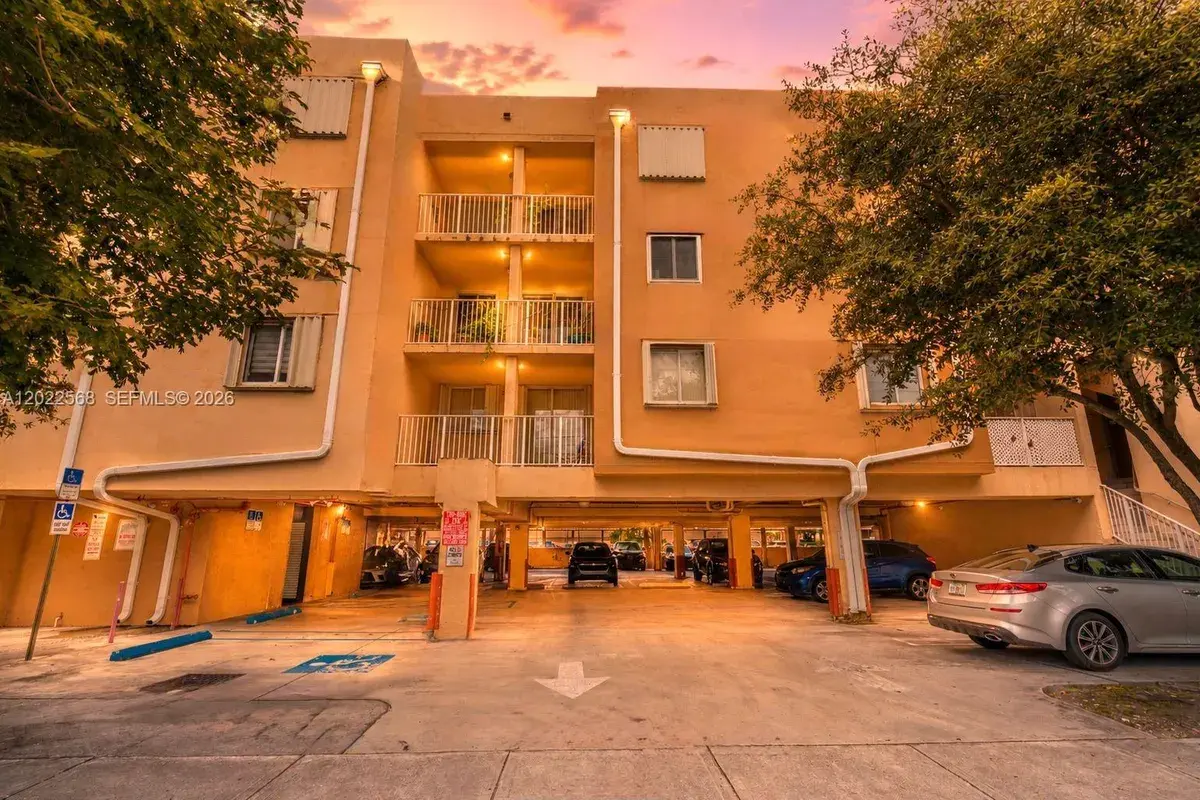 814 NW 36th Ave # 302, Miami FL 33125