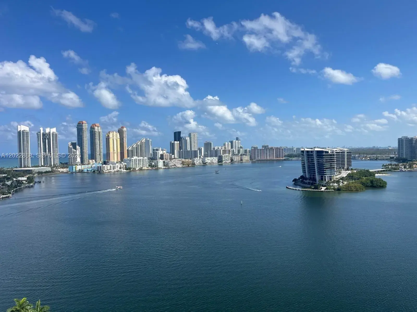 2 bedroom 2 bath Residential Lease for rent at 3530 Mystic Pointe Dr # 1412, Aventura FL 33180