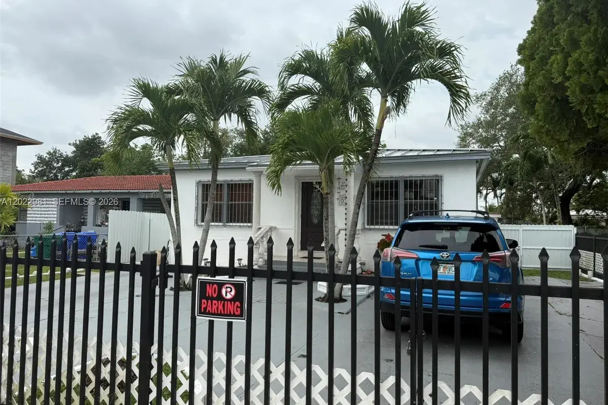 5940 SW 2nd St, Miami FL 33144