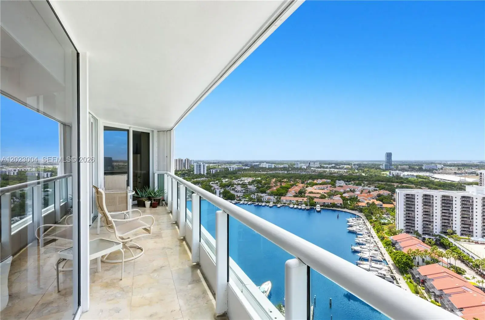 2 bedroom 2 bath Residential for sale at 21055 Yacht Club Dr # 2704, Aventura FL 33180