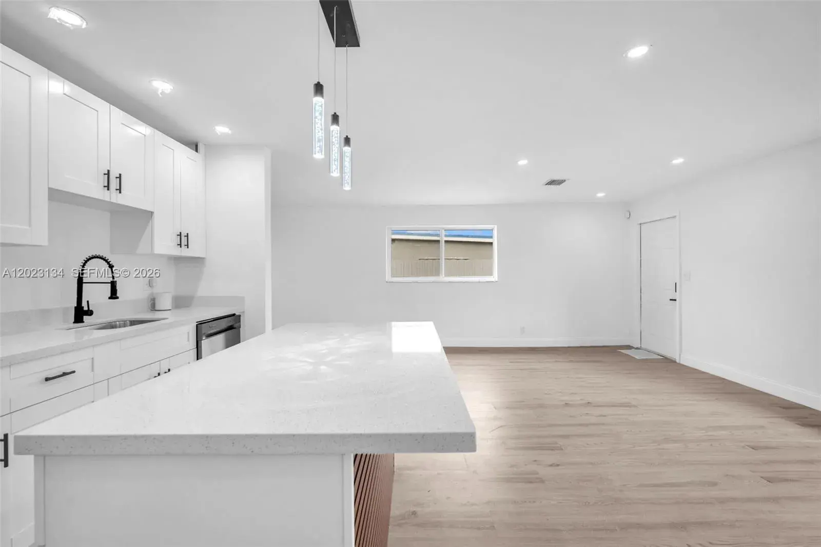2572 NW 20th St # A, Fort Lauderdale FL 33311