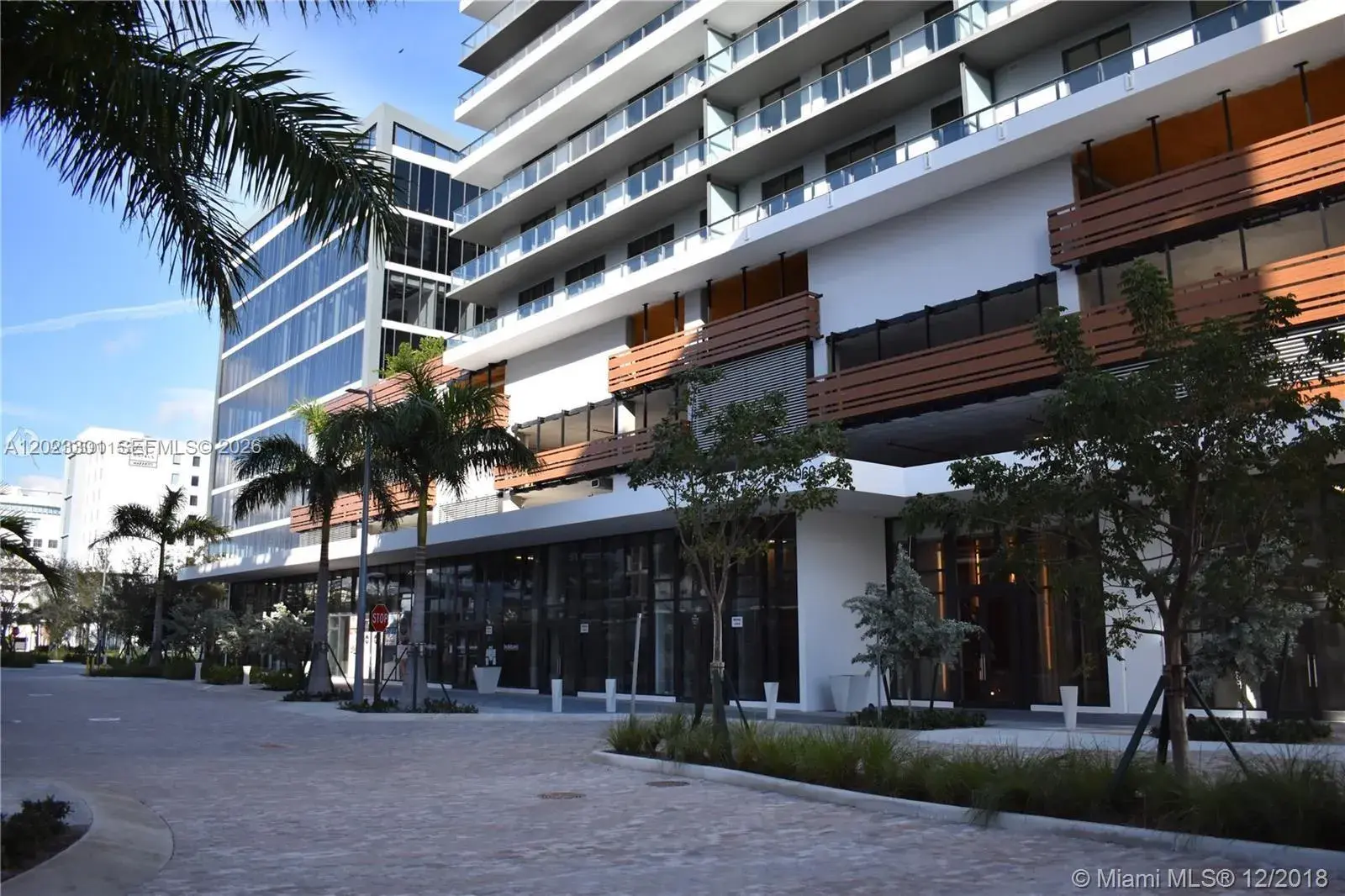 2 bedroom 2 bath Residential Lease for rent at 2960 NE 207th St # 709, Aventura FL 33180