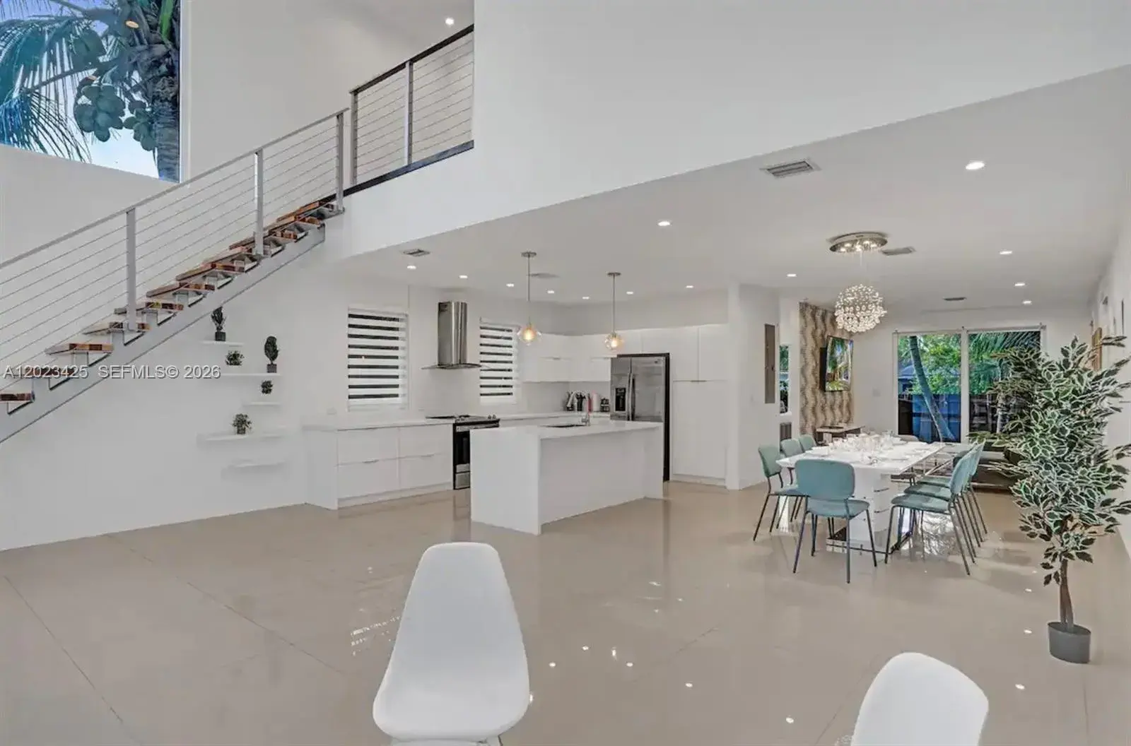 1547 Jackson St, Hollywood FL 33020