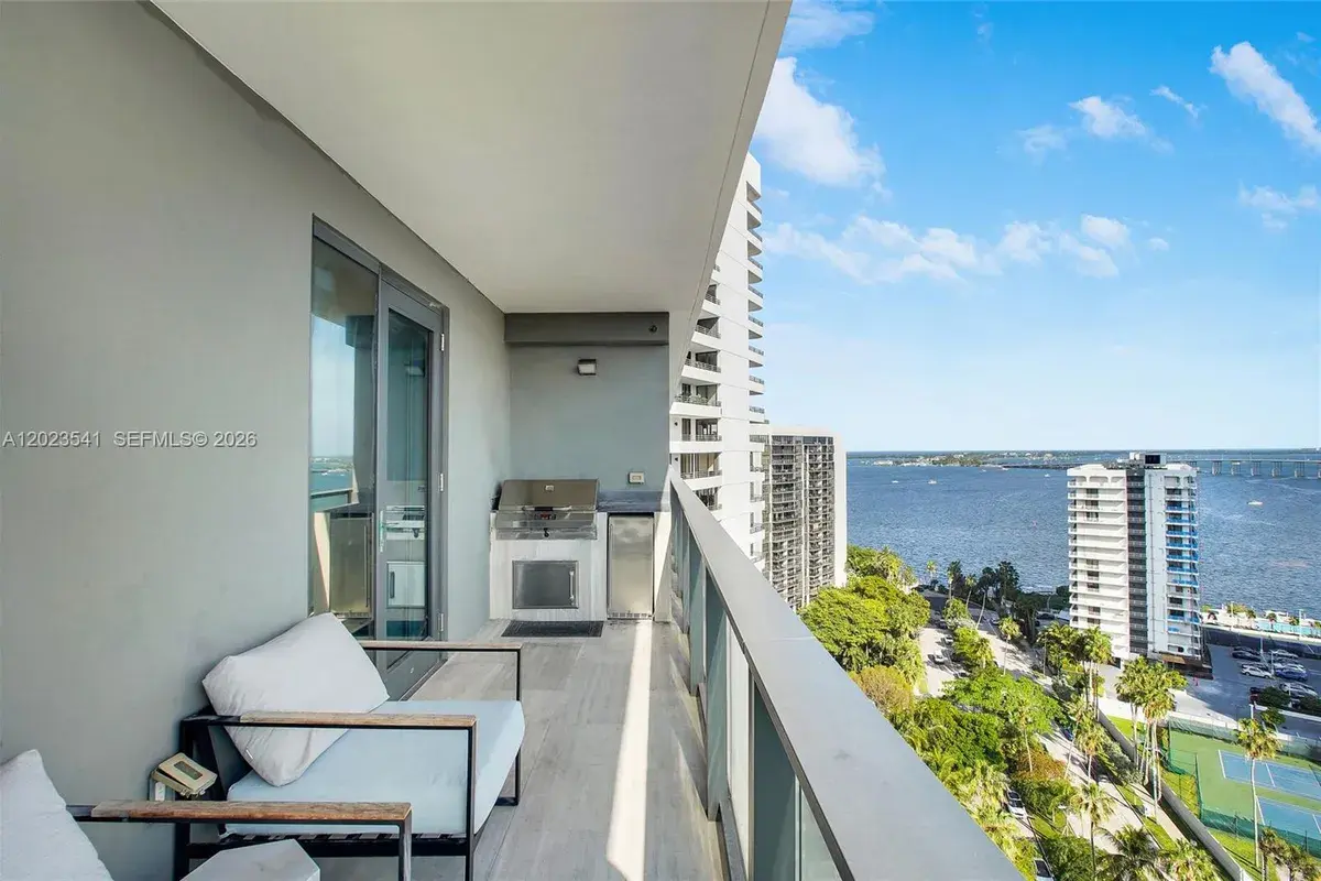 1451 Brickell Ave # 1604, Miami FL 33131