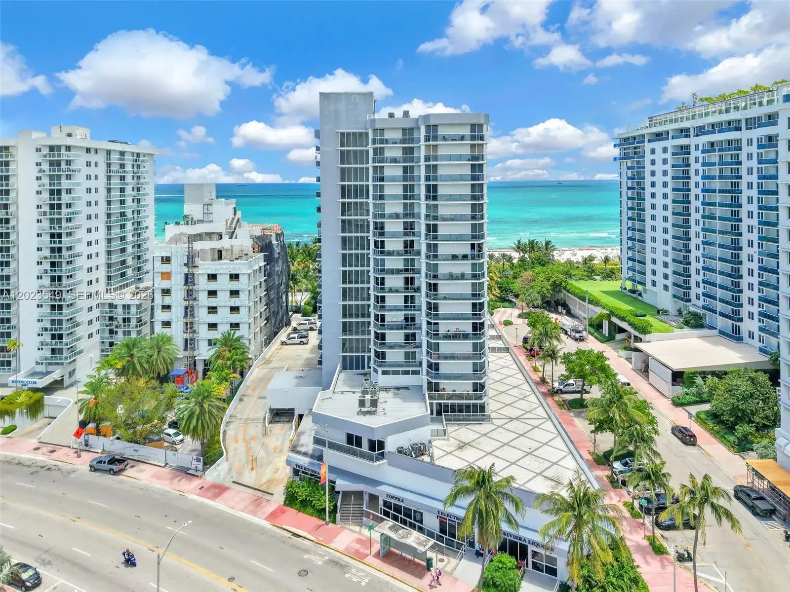 1 bedroom 2 bath Residential Lease for rent at 2401 Collins Ave # 504, Miami Beach FL 33140