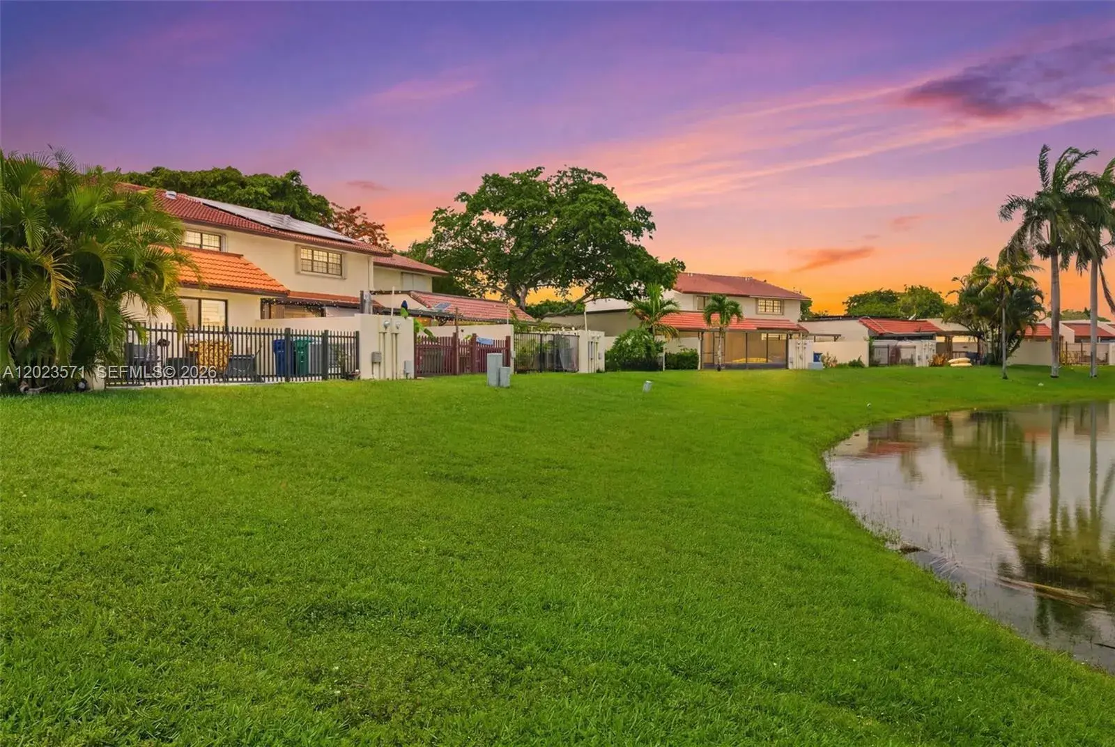 19009 NW 64th Ct, Hialeah FL 33015