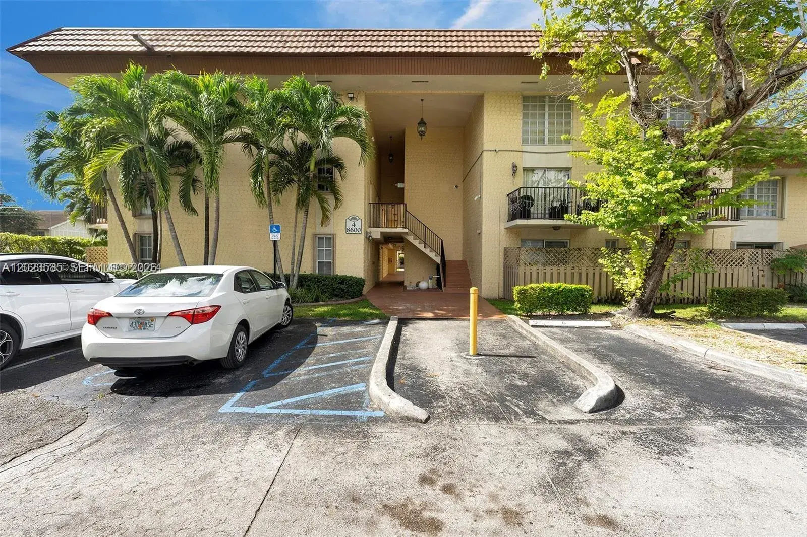 2 bedroom 2 bath Residential for sale at 8550 SW 109th Ave # 119, Miami FL 33173
