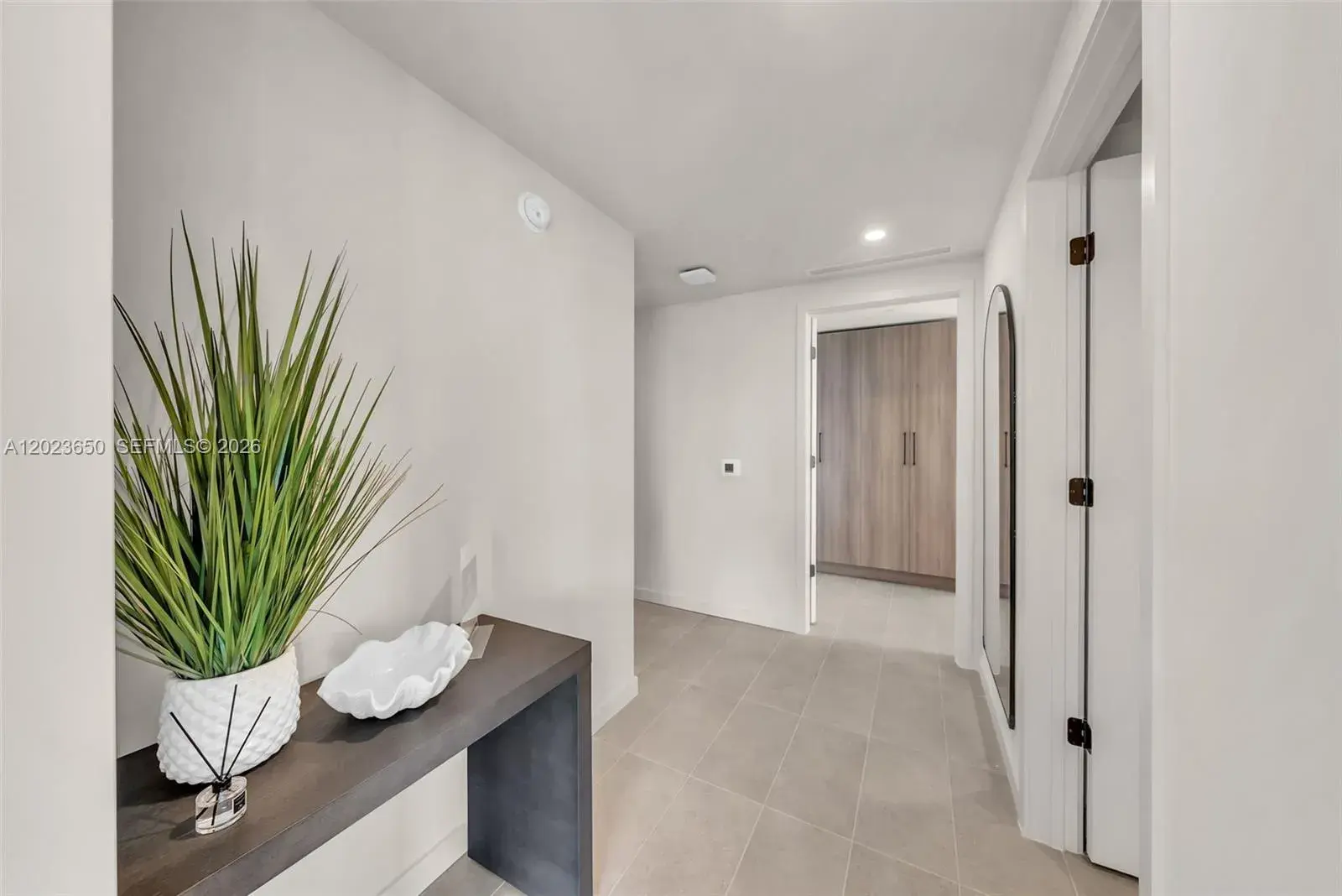 121 NE 5th St # 3401, Miami FL 33132