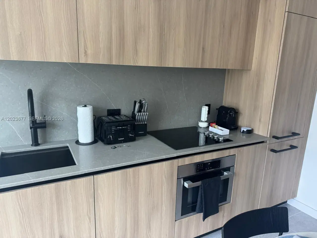 121 NE 5th St # 2102, Miami FL 33132
