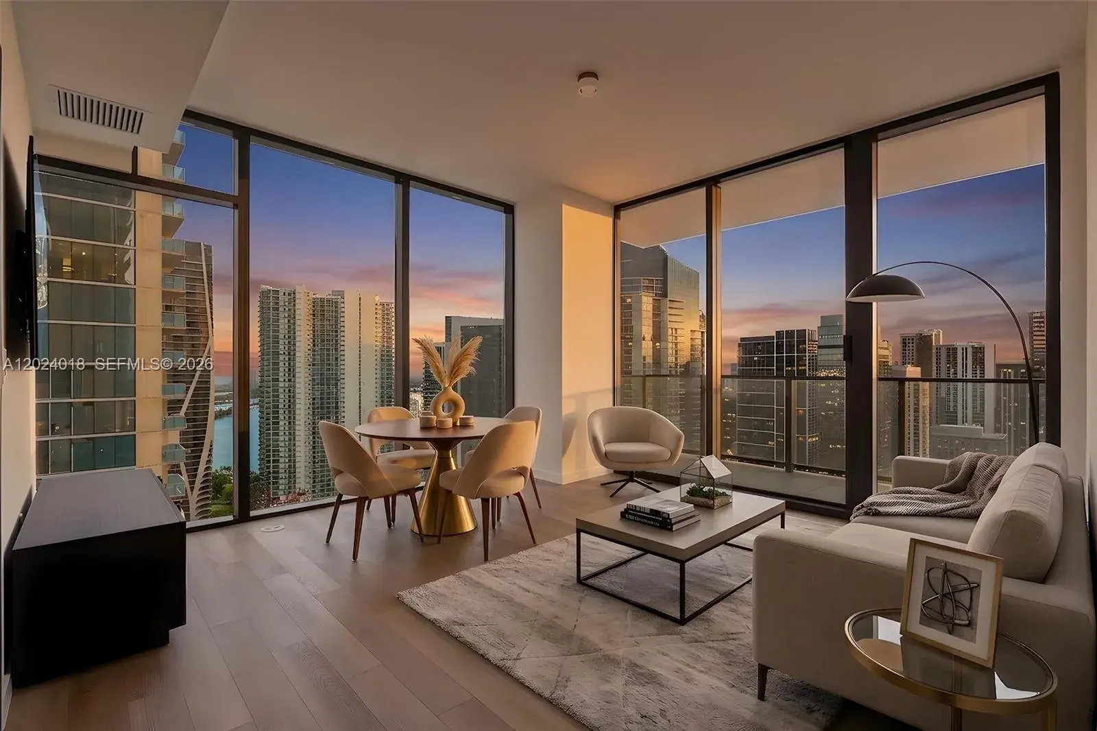 2 bedroom 2 bath Residential for sale at 20 NE 11th 20 NE 11TH ST # 4504, Miami FL 33132