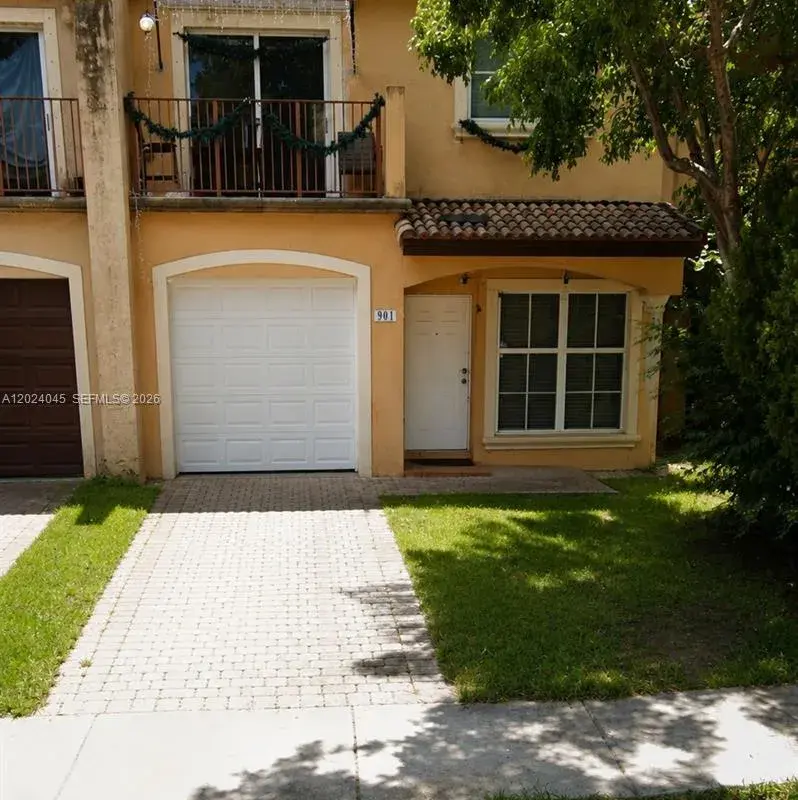 901 SW 6th Ct, Florida City FL 33034