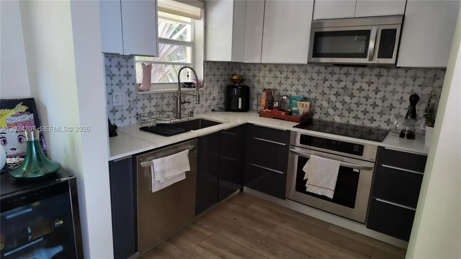 1 bedroom 1 bath for sale at 1535 Meridian Ave # 6, Miami Beach FL 33139