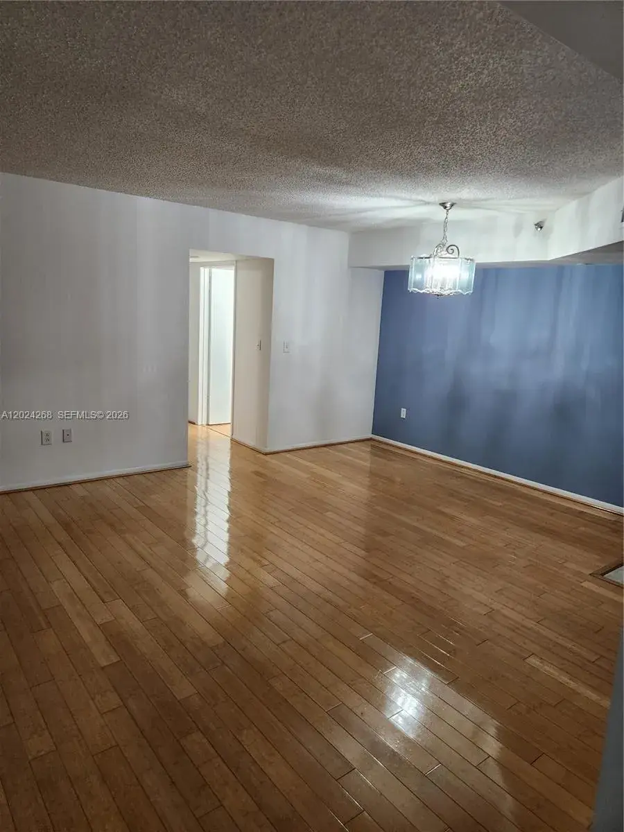 5900 Collins Ave # 404, Miami Beach FL 33140