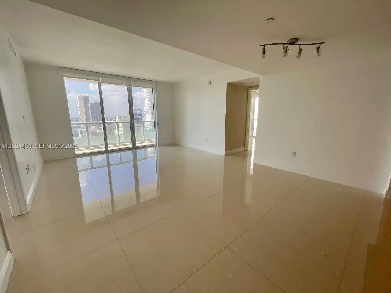 50 Biscayne Blvd # 2401, Miami FL 33132
