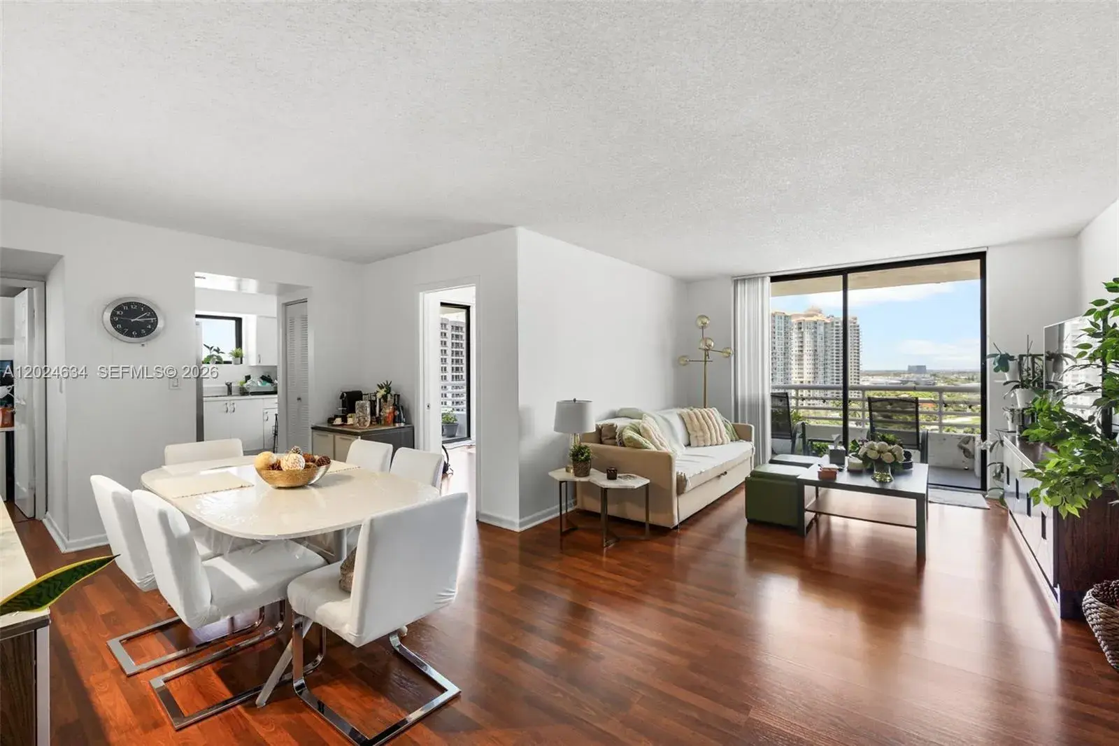 3 bedroom 2 bath Residential for sale at 3300 NE 192nd St # 1601, Aventura FL 33180