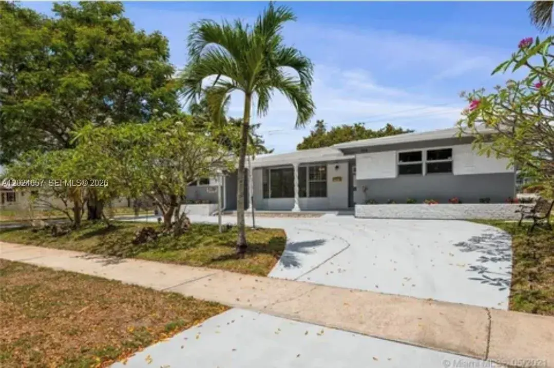 3619 W Park Rd, Hollywood FL 33021