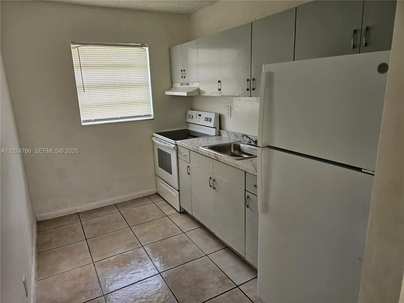 2 bedroom 1 bath Residential Lease for rent at 2451 NW 8th Pl # 1, Fort Lauderdale FL 33311