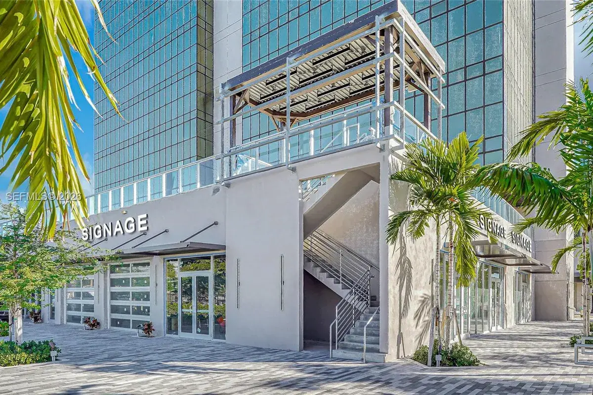 1909 Tyler St, Hollywood FL 33020