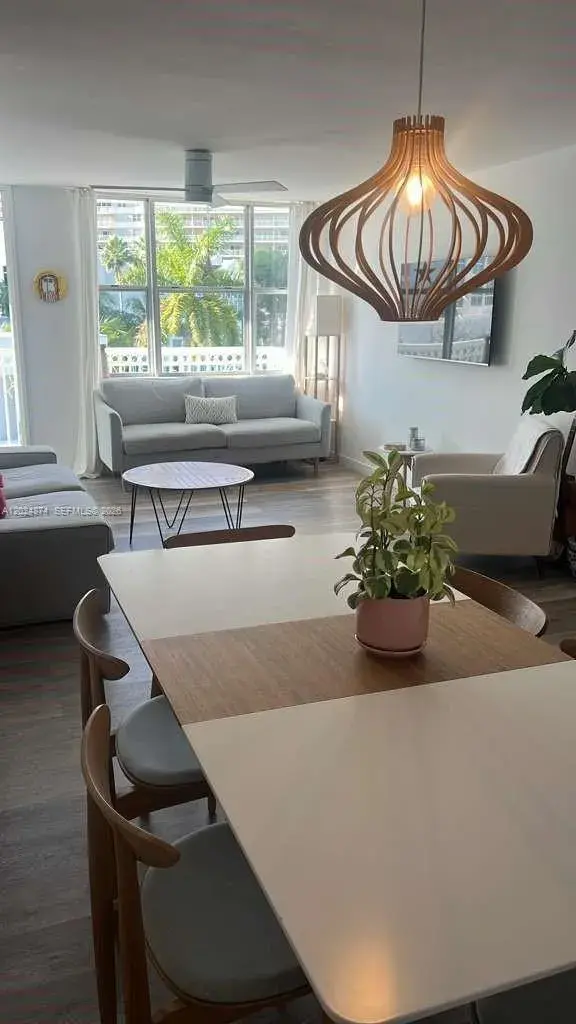 2 bedroom 2 bath Residential Lease for rent at 1913 S.Ocean dr. # 429, Hallandale Beach FL 33009