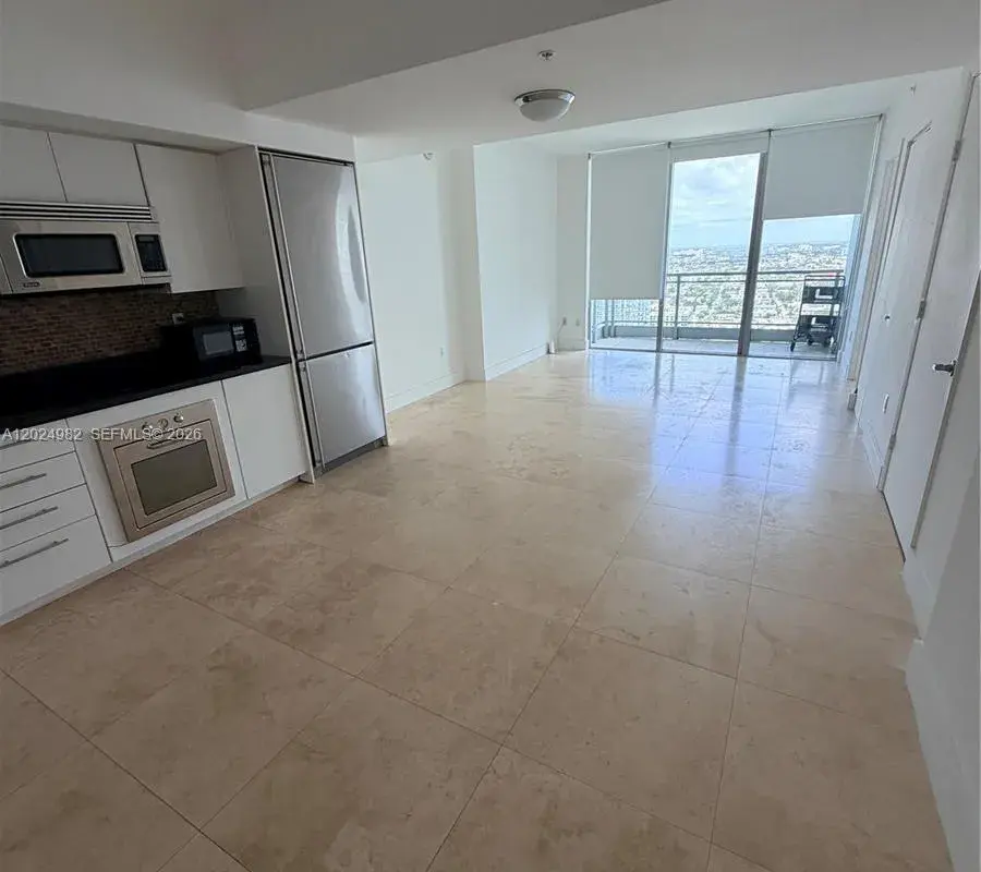 92 SW 3rd St # 3909, Miami FL 33130