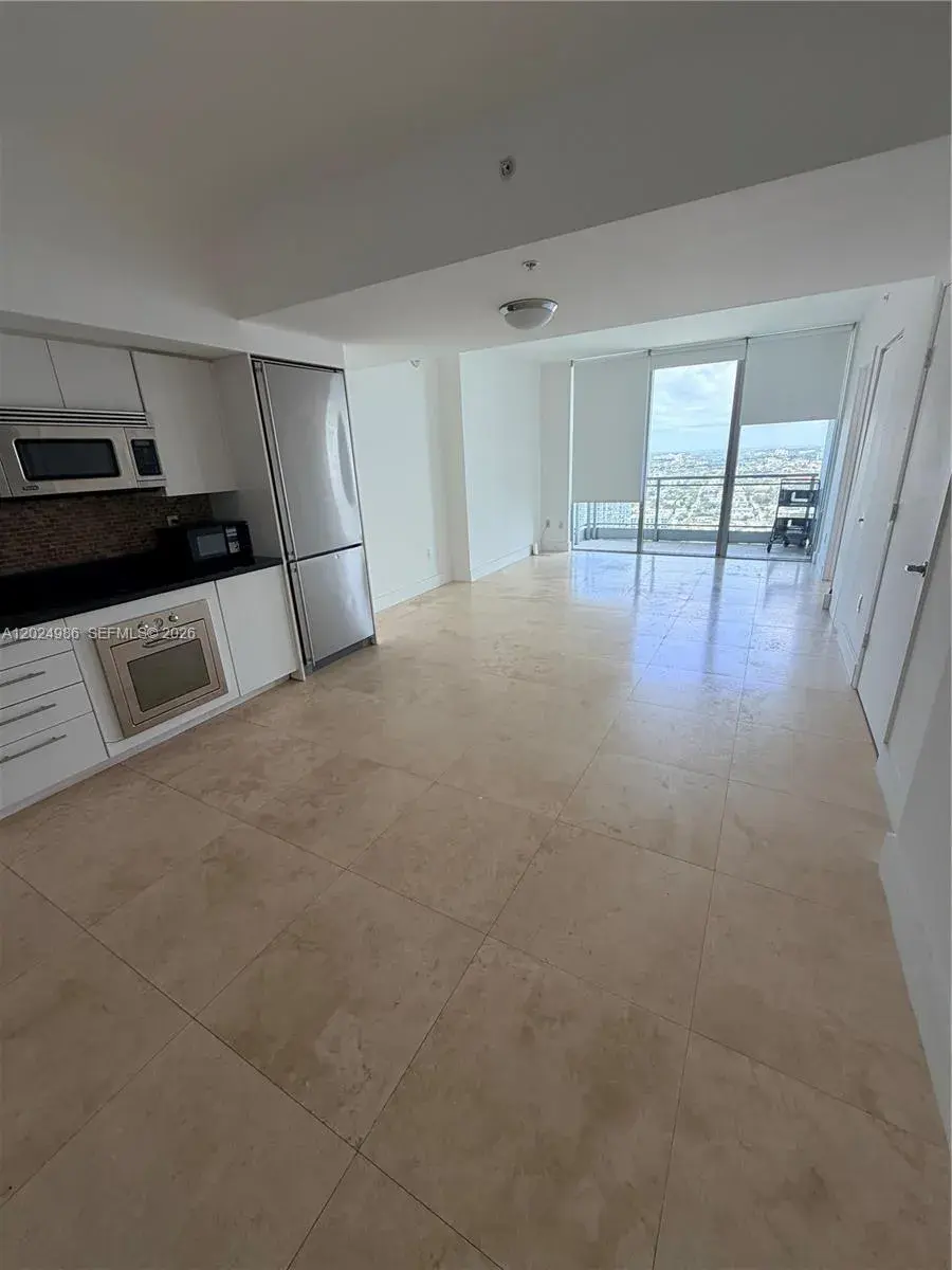 92 SW 3rd St # 3909, Miami FL 33130
