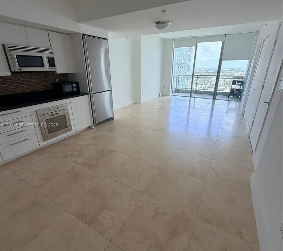 92 SW 3rd St # 3909, Miami FL 33130