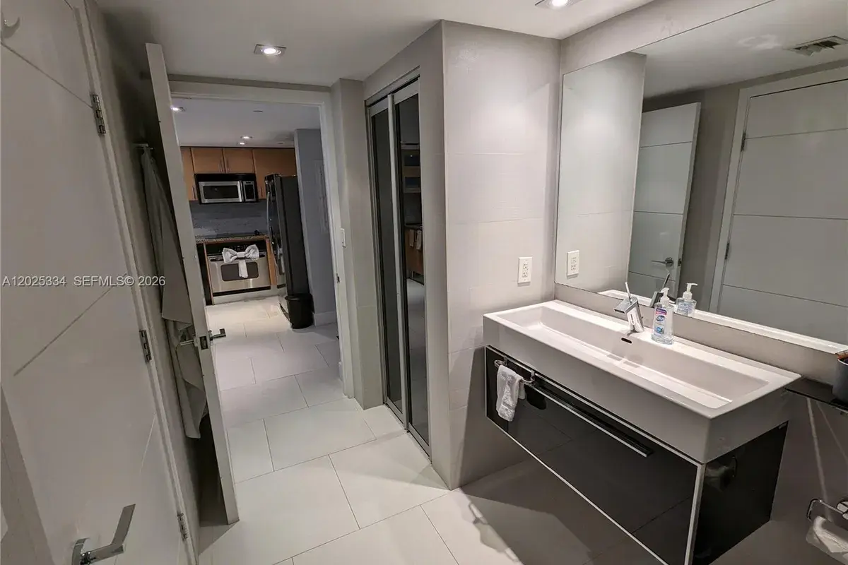 2101 Brickell Ave # 1104, Miami FL 33129