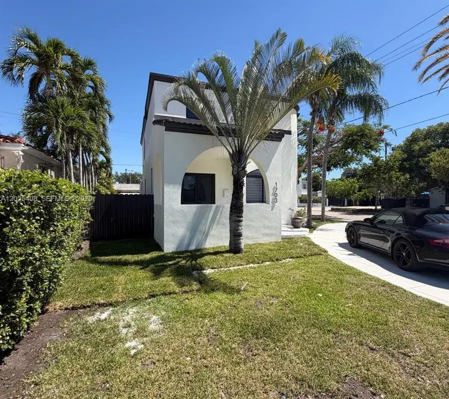1703 SW 16th, Miami FL 33145