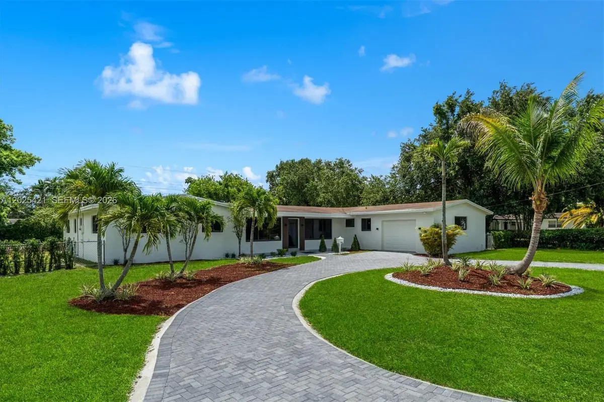 10825 SW 80th Ave, Miami FL 33156