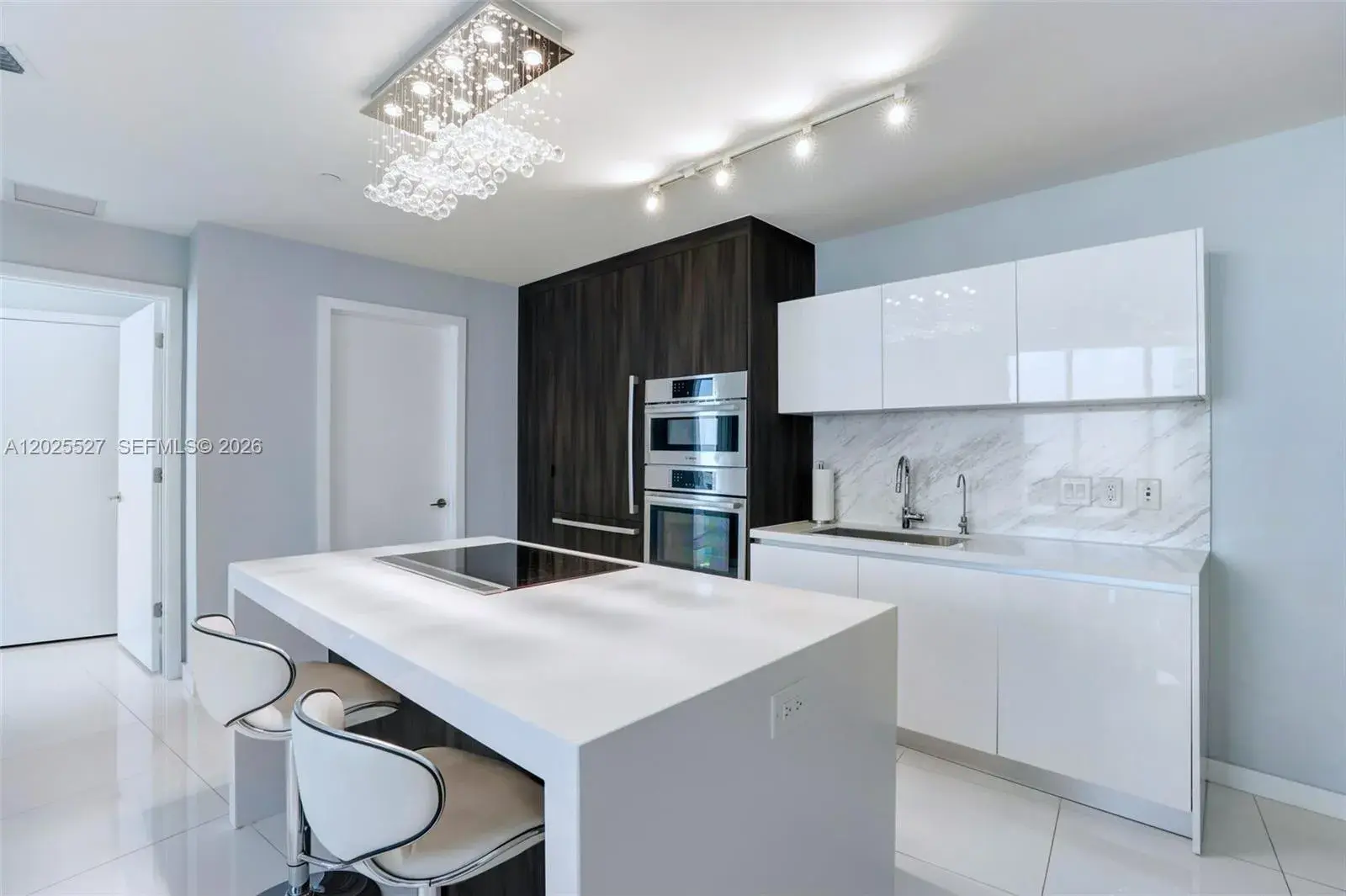 851 NE 1st Ave # 3909, Miami FL 33132