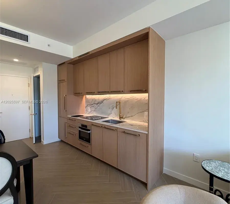 2700 NW 2nd ave # 416, Miami FL 33127