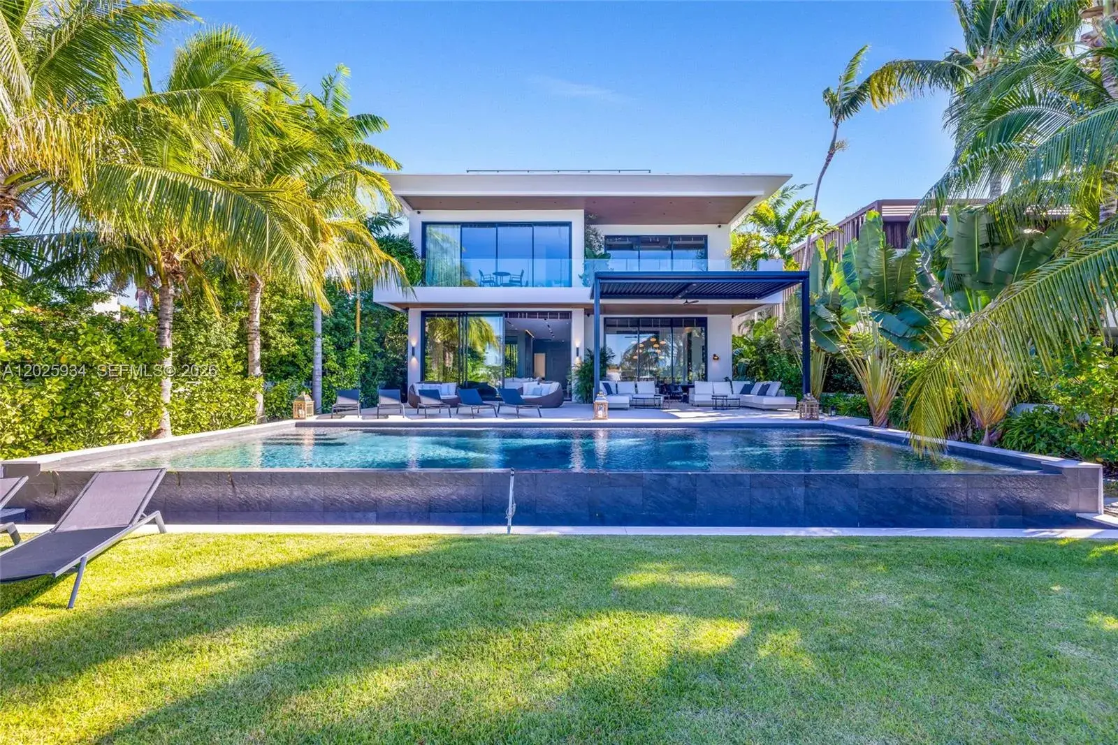200 W Rivo Alto Dr, Miami Beach FL 33139