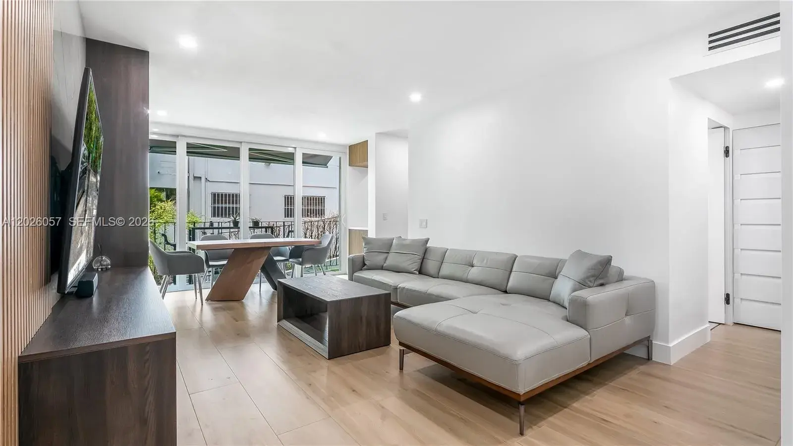 2539 S Bayshore Dr # 212A, Miami FL 33133