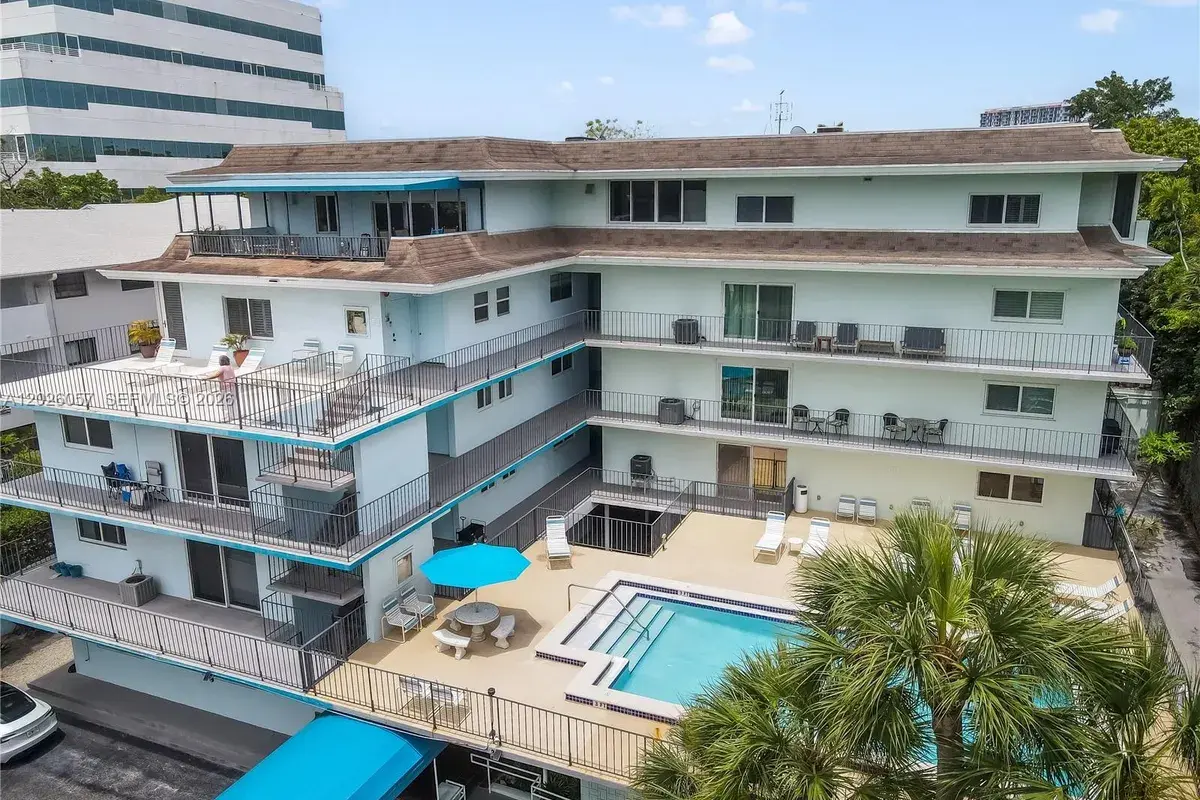 2539 S Bayshore Dr # 212A, Miami FL 33133