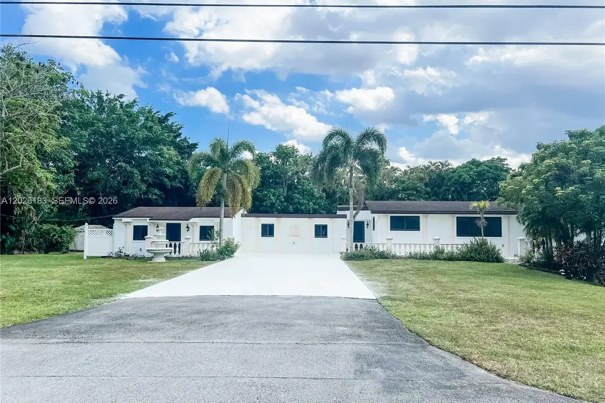 12200 NW 20th Ct, Plantation FL 33323