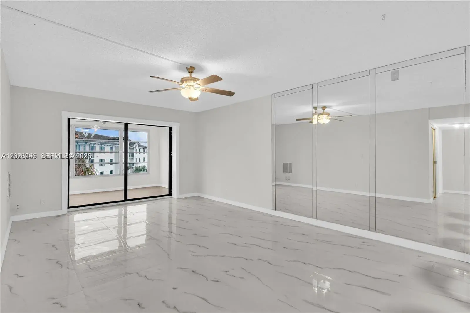 2 bedroom 2 bath Residential for sale at 9355 SW 8th St # 425, Boca Raton FL 33428