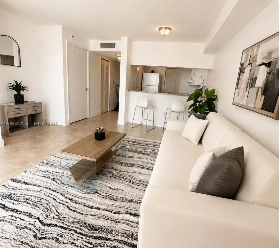 102 SW 6th Ave # 205, Miami FL 33130