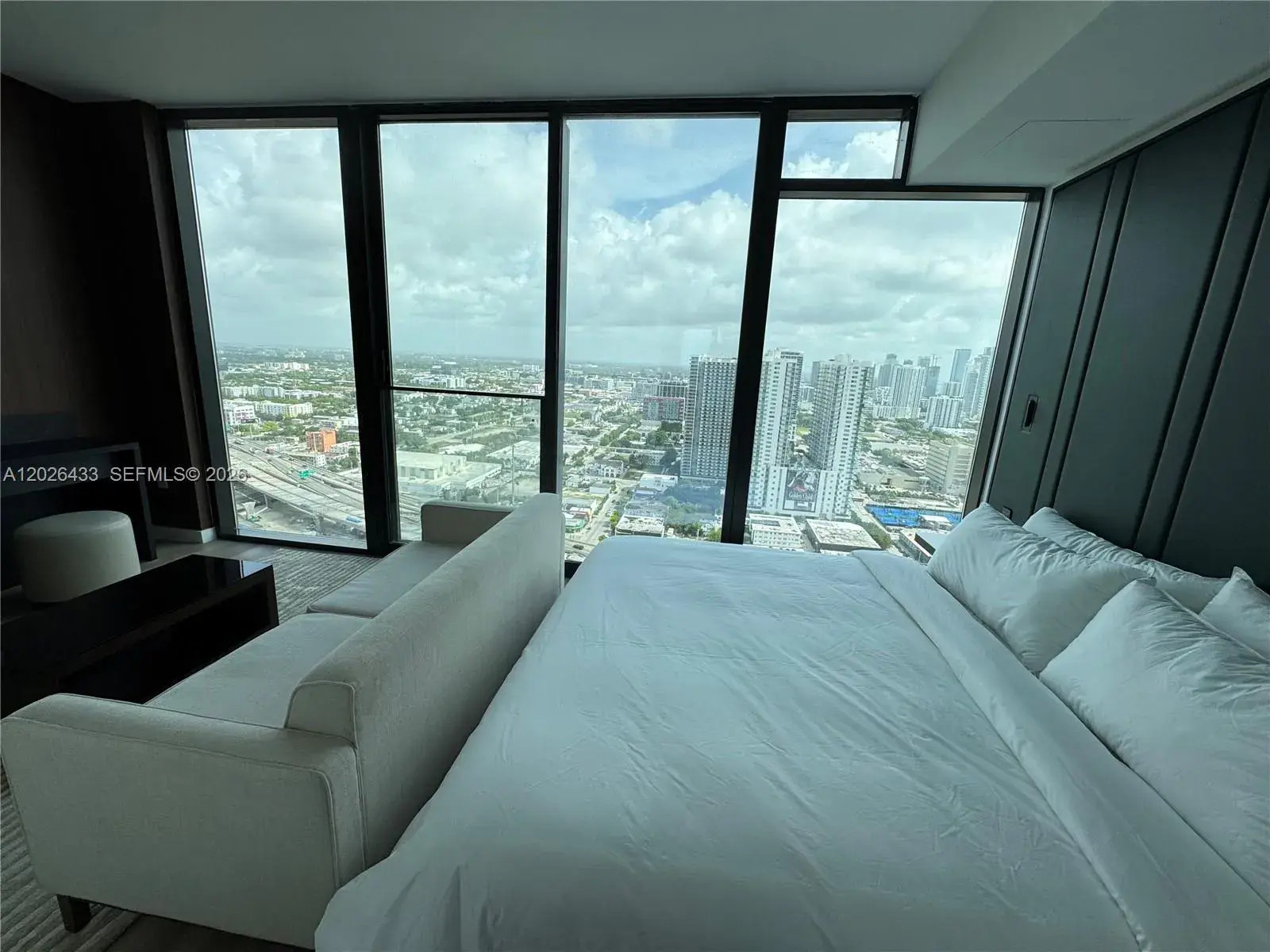 20 NE 11th St # 3405, Miami FL 33132