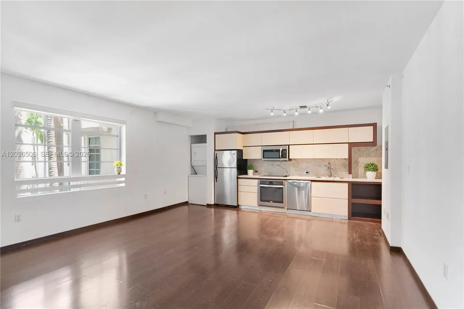 435 21st St # 212, Miami Beach FL 33139