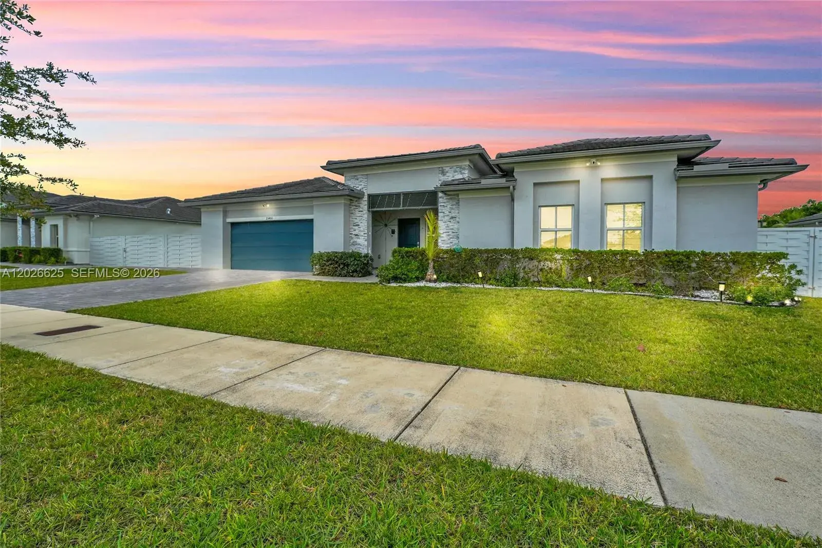 3 bedroom 2 bath Residential for sale at 21460 SW 127th Pl, Miami FL 33177