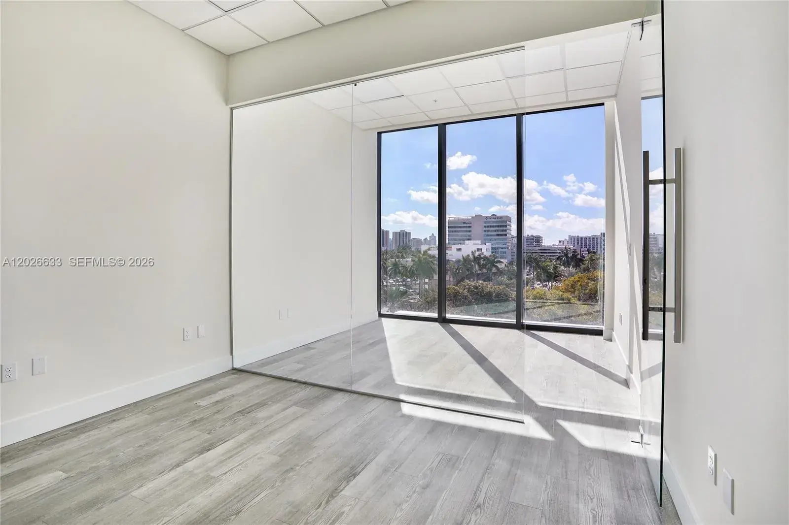 Commercial Sale for sale at 21290 Biscayne Blvd # 410, Aventura FL 33180