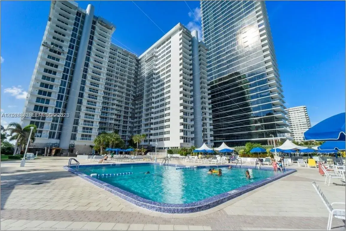 2030 S Ocean Dr # 723, Hallandale Beach FL 33009